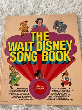 Vintage WALT DISNEY SONG BOOK 1979 GOLDEN PRESS MUSIC BOOK